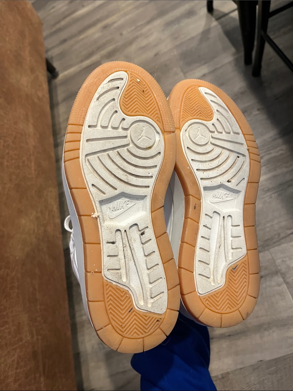 Nike Women’s White High-Top Sneakers with Gum Outsole size 7.5 - Picture 3 of 4